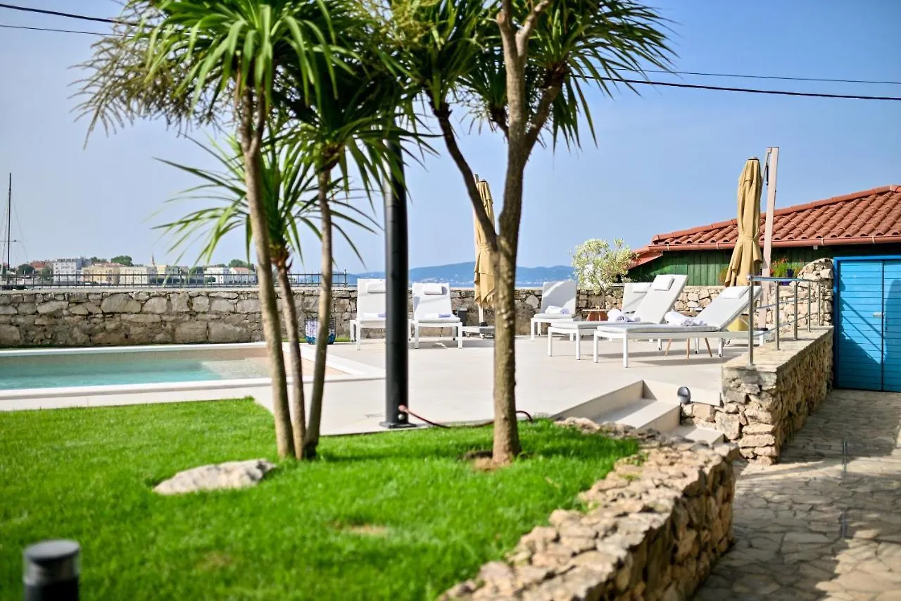 Villa Hresc I Zadar 3*,